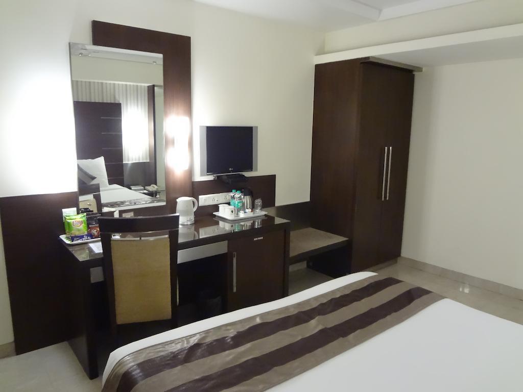 Hotel Suba Galaxy Mumbai Eksteriør bilde
